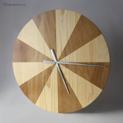 Reloj de madera moderno